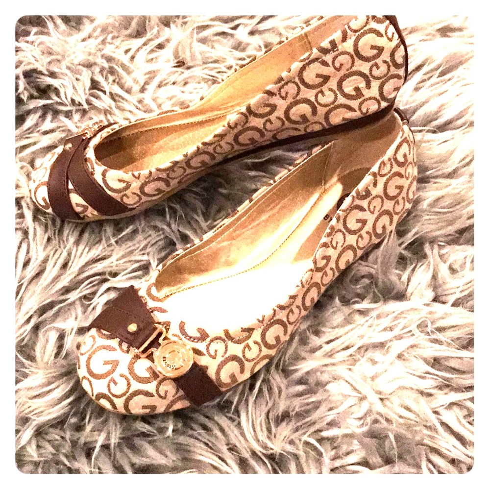 Guess Flats - NWOT